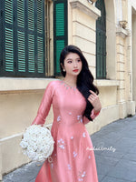 ELISE 3D flowers with hand beaded crystals