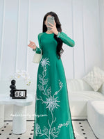 CLAIRE Dark Green ao dai with handed beading flowers