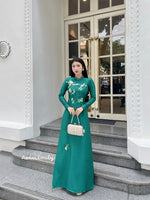 ARLETH Ao Dài lụa thêu hoa