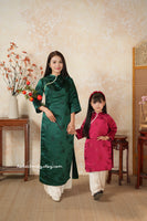 ANDIE Green/ Red Matching Family Daisy pattern