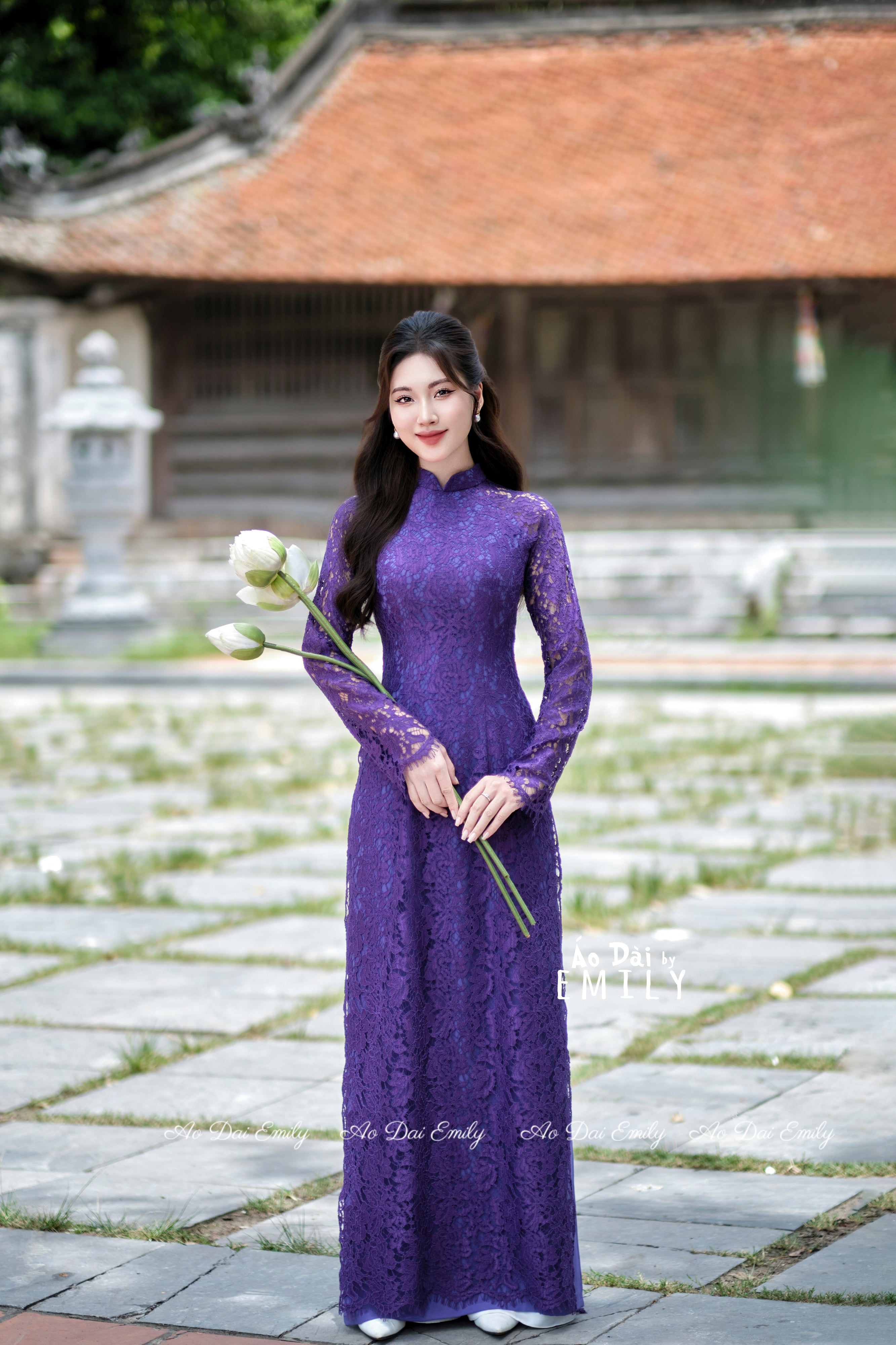 Dark Purple Lace and silk áo dài
