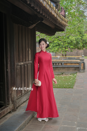 Plain Red Ao dai with hand beading design|Laurel