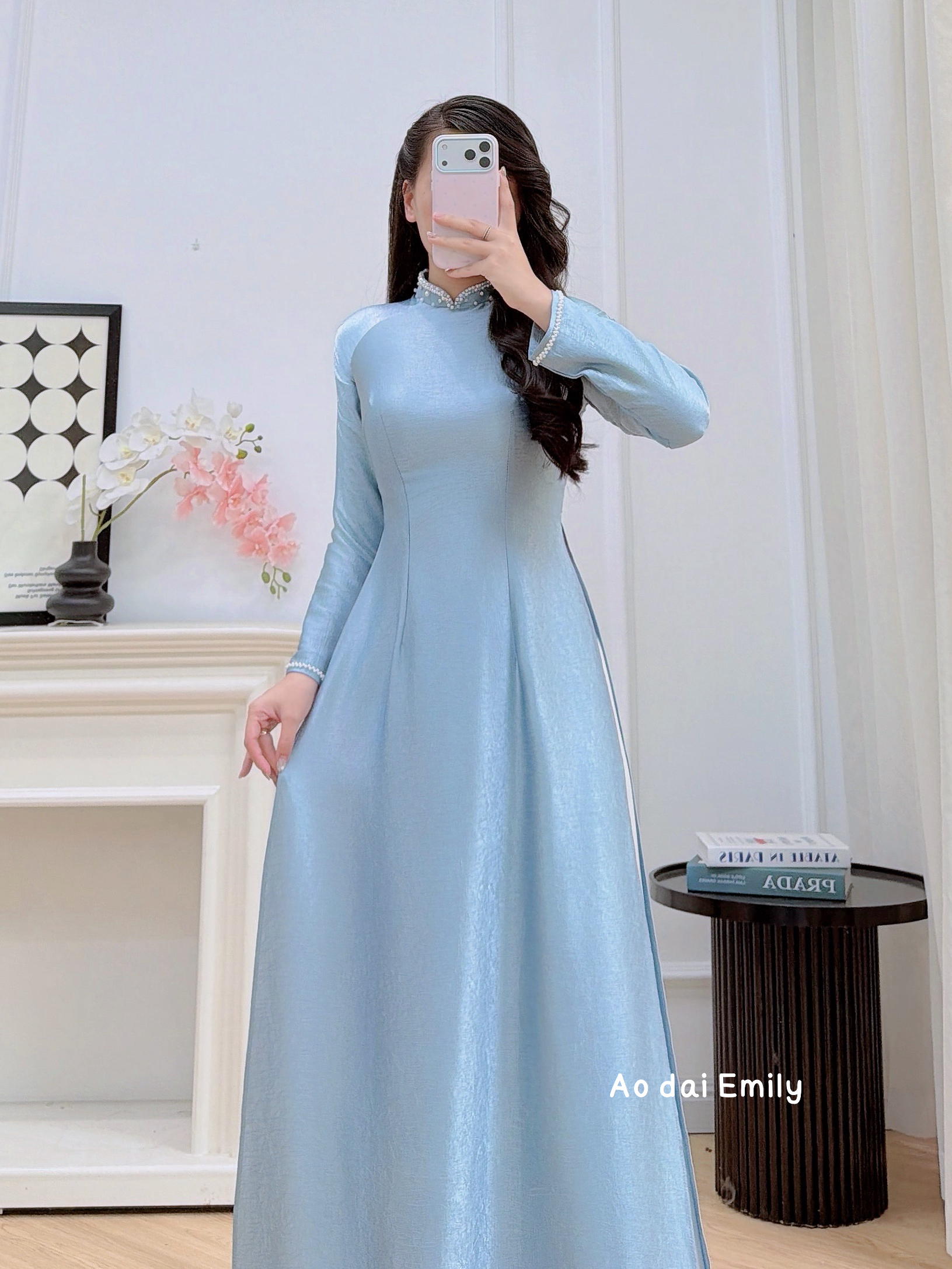 Tradition Plain ao dai with simple crystal collar| Nightshade