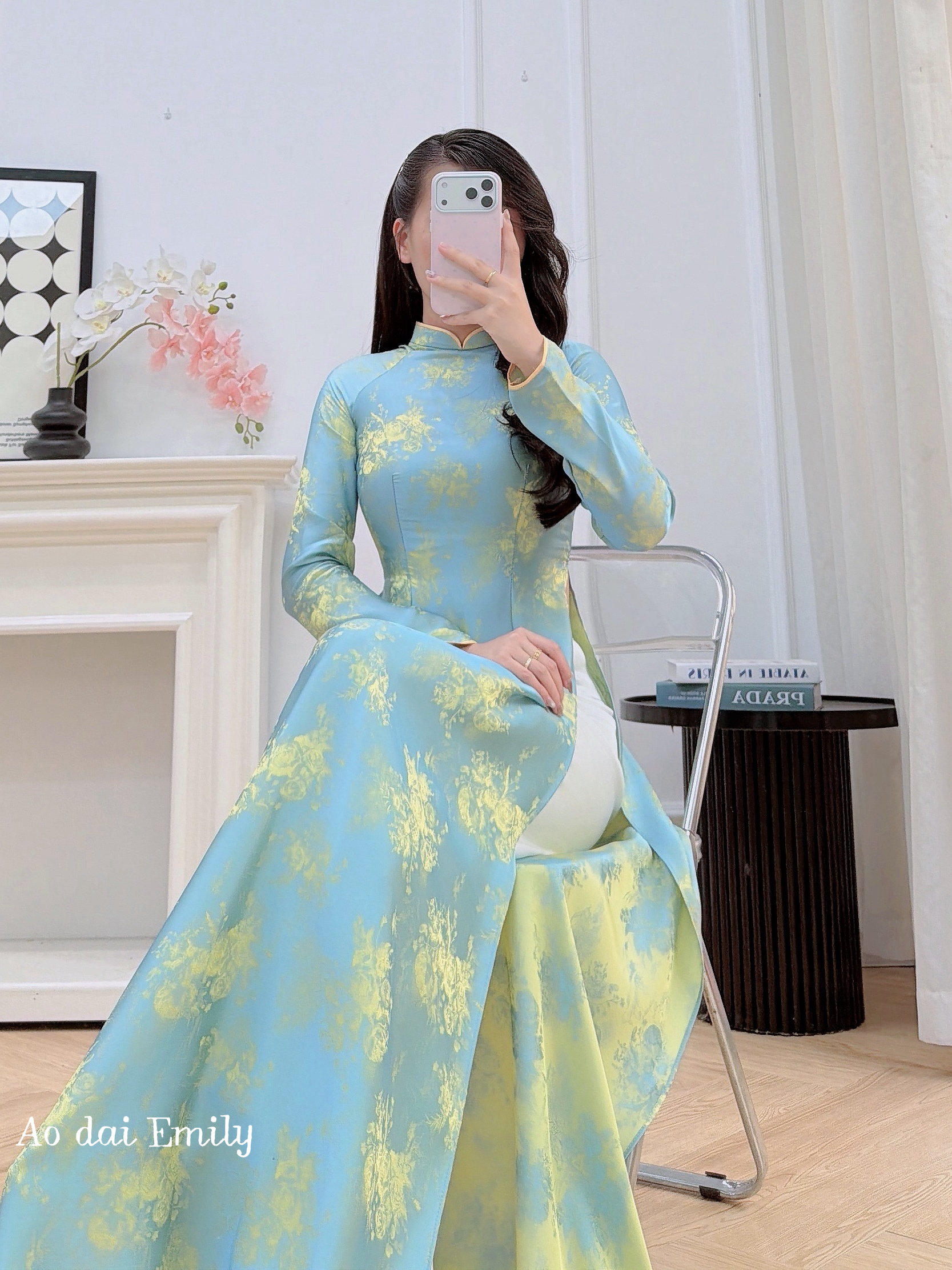 Tradition ao dai with flower patterns | Tasselflower