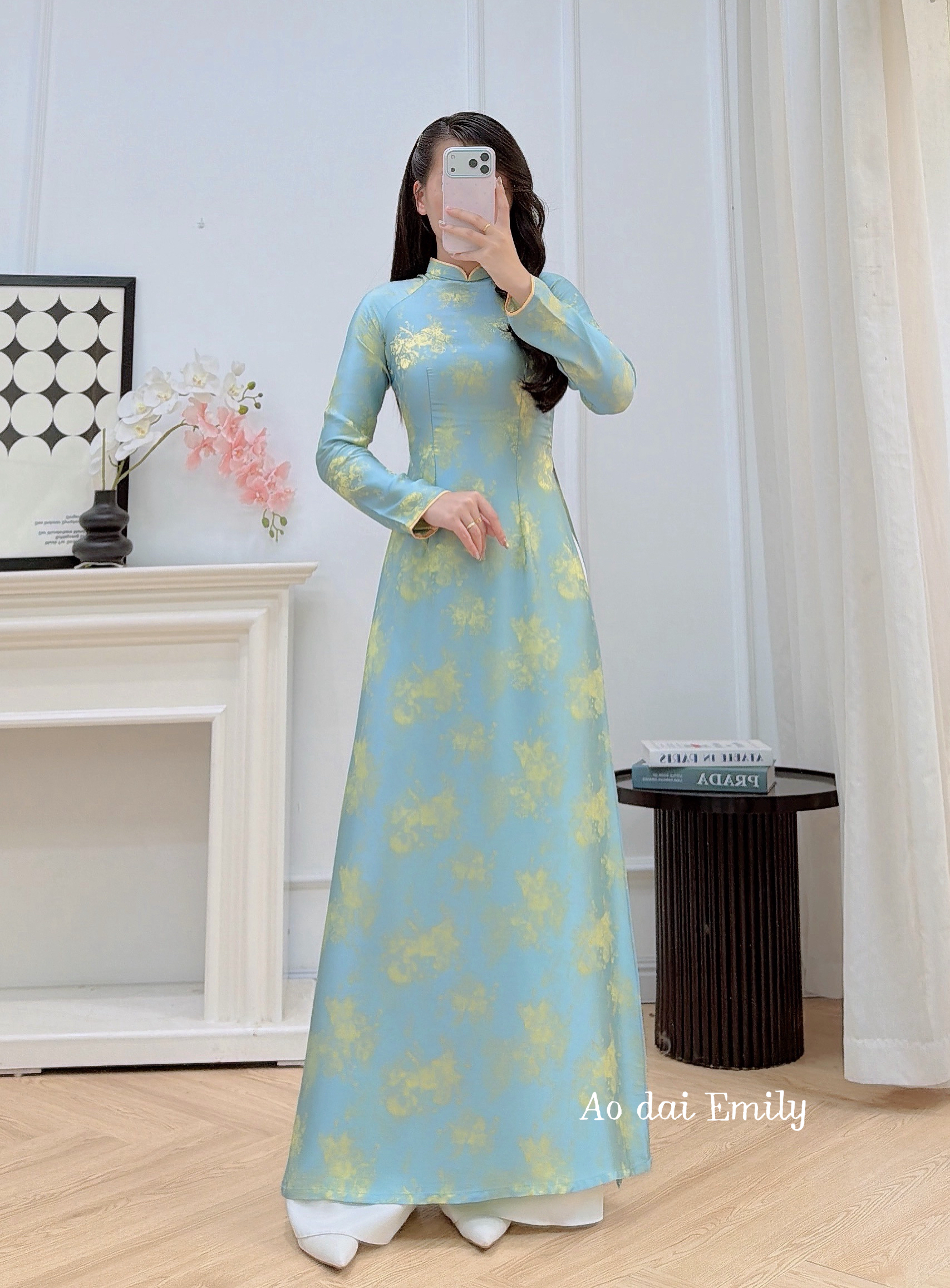 Tradition ao dai with flower patterns | Tasselflower