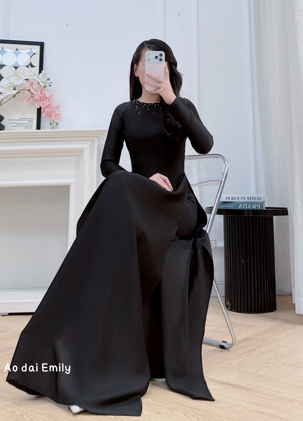 Plain Black ao dai with simple crystals rhinestones|  Quesnella