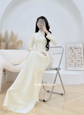 HARMONY Cream ao dai with pearls