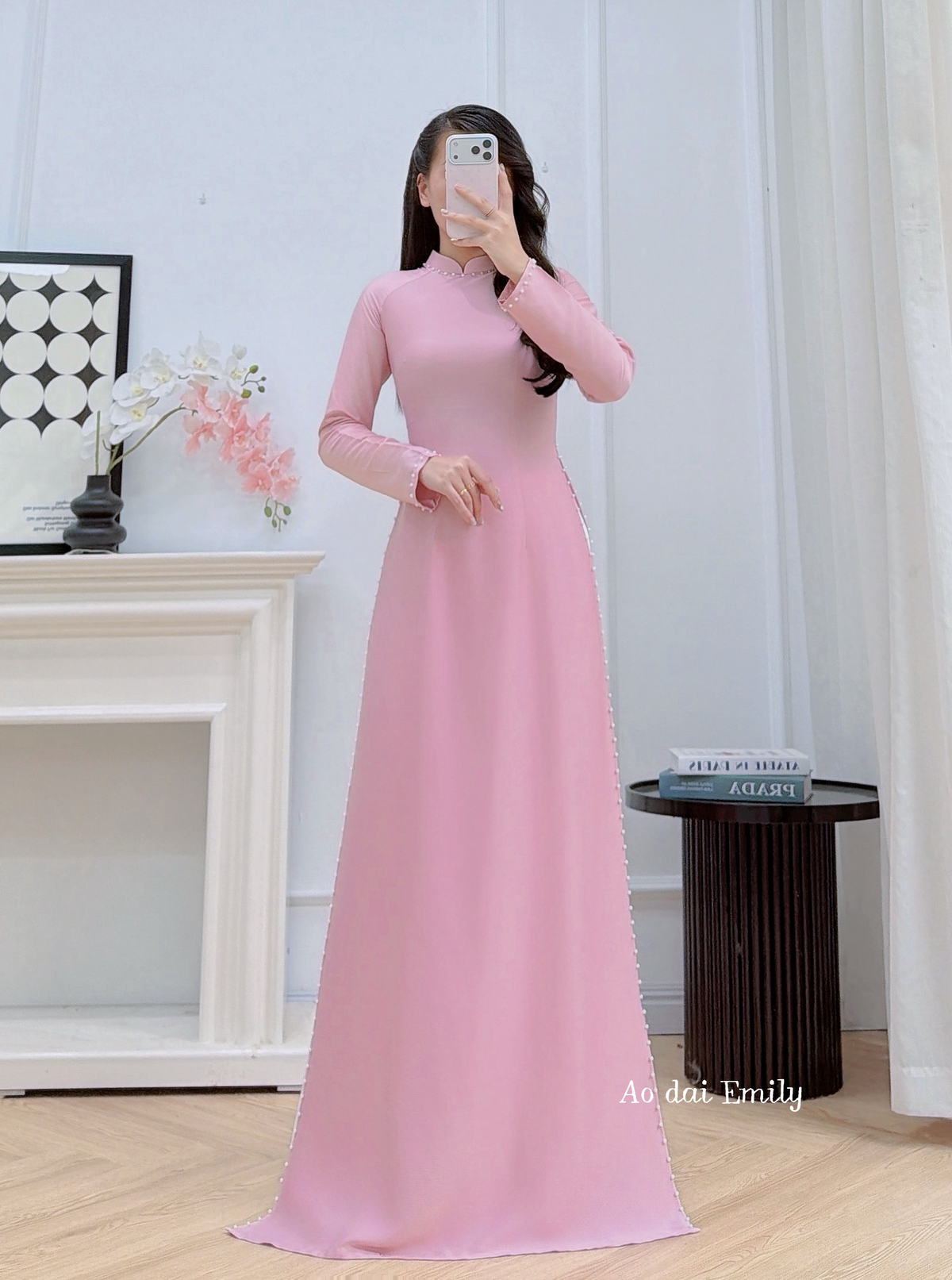Simple pearls beading collar ao dai | Soapwort
