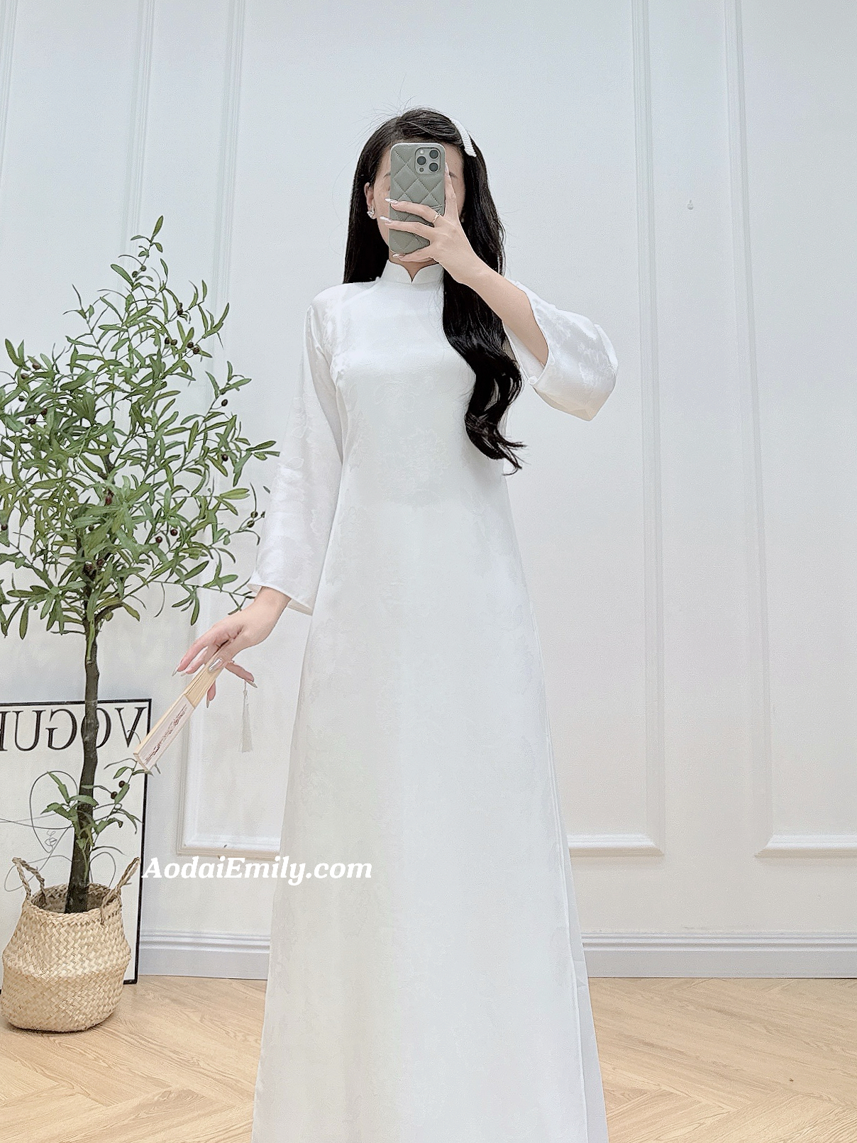 Loosing White modern ao dai