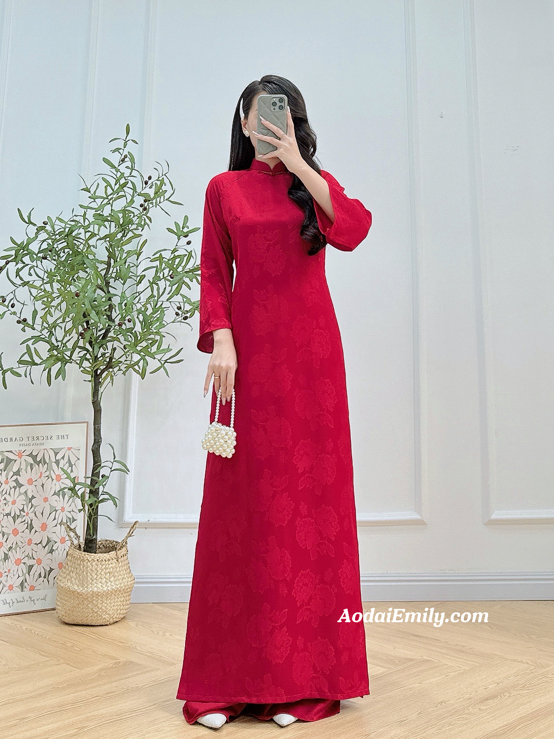 Double layers Loosing Burgundy modern ao dai