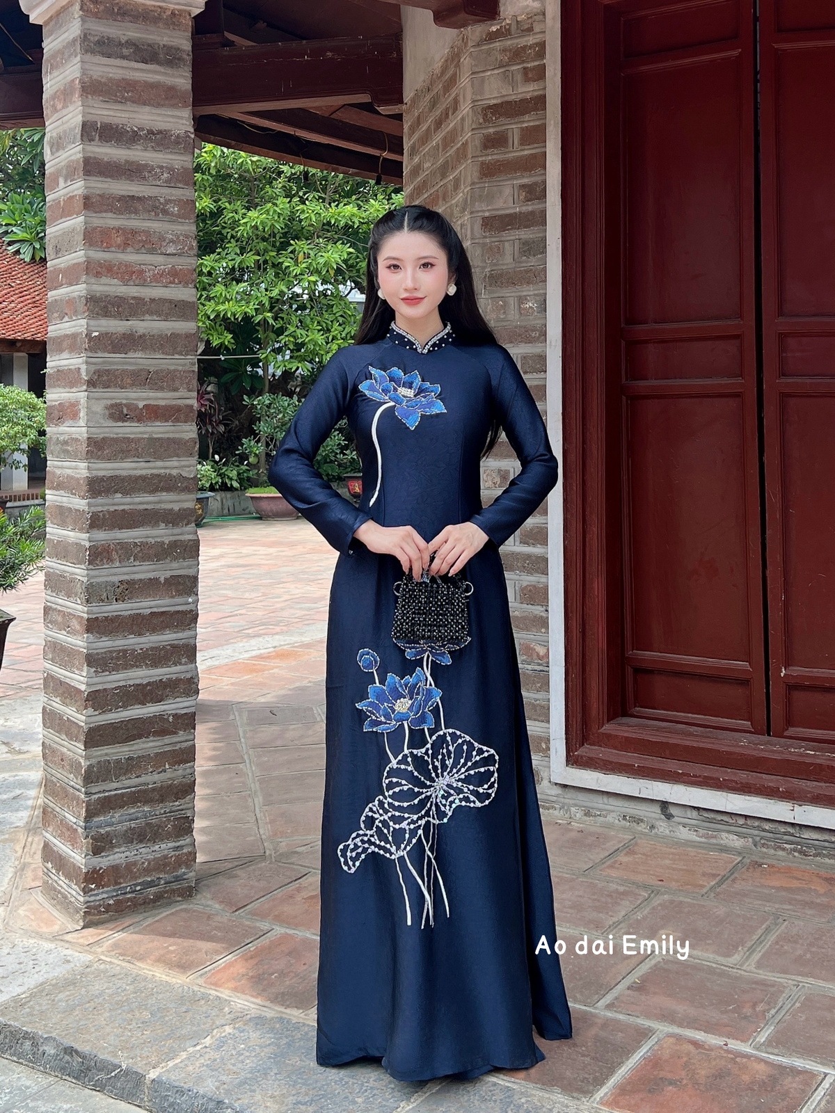 Dark Blue ao dai set with embroidery beading design | Lenten roses