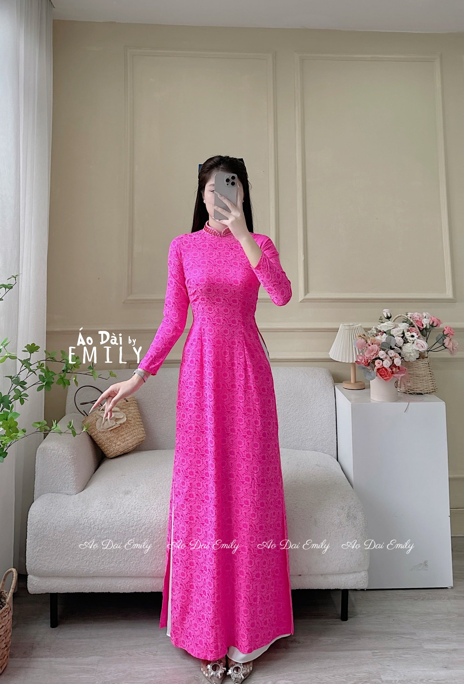 Ao dài Gam| Pink daisy pattern Ao dai with crystals collar