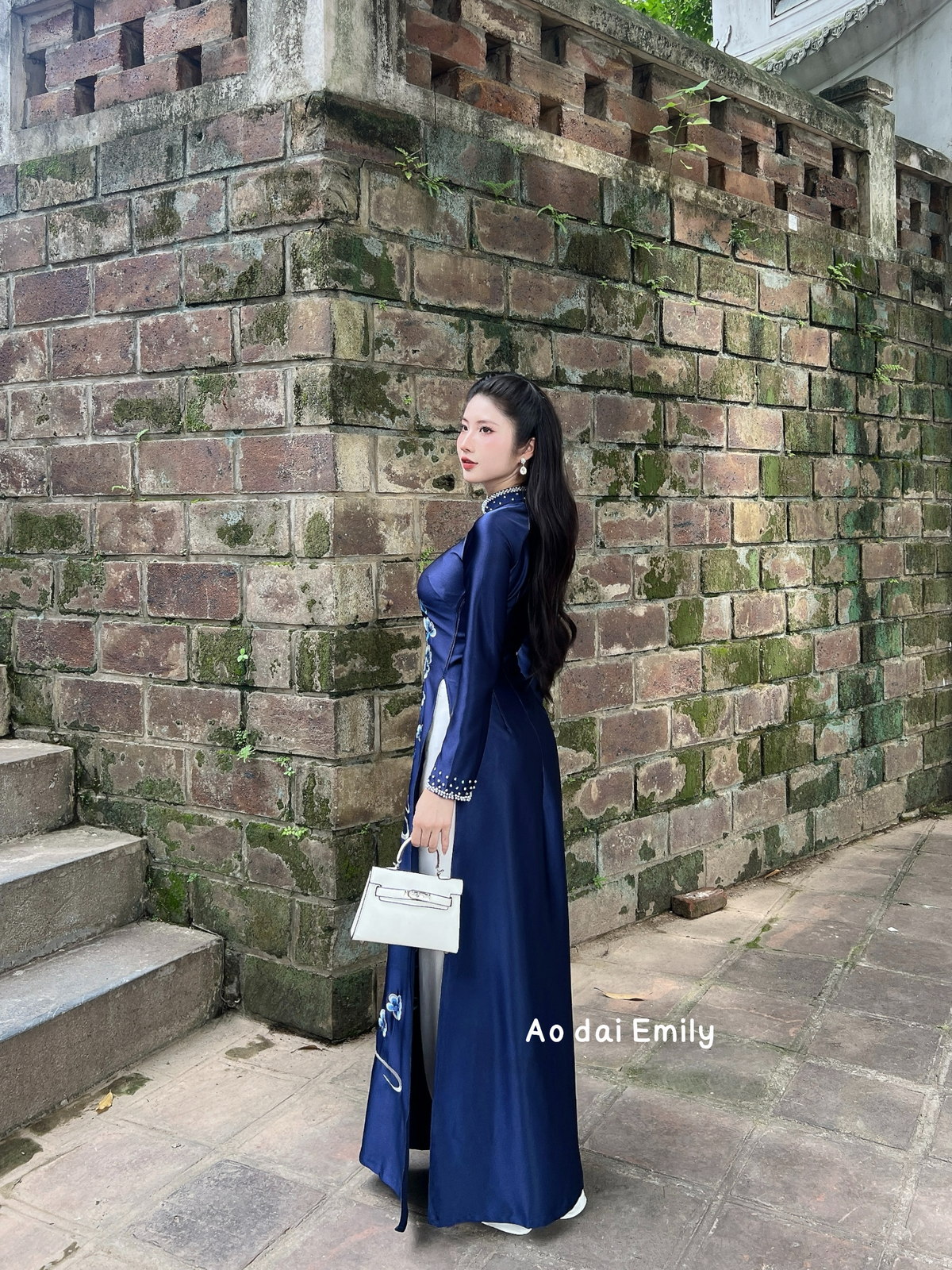Dark Blue Traditional ao dai with embroidery and crystals| Gerbera Daisy|