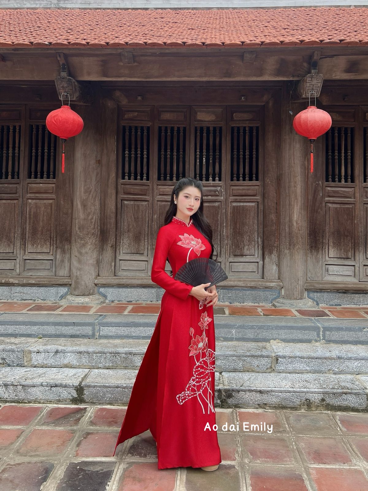Red ao dai set with embroidery beading design | Larkspur