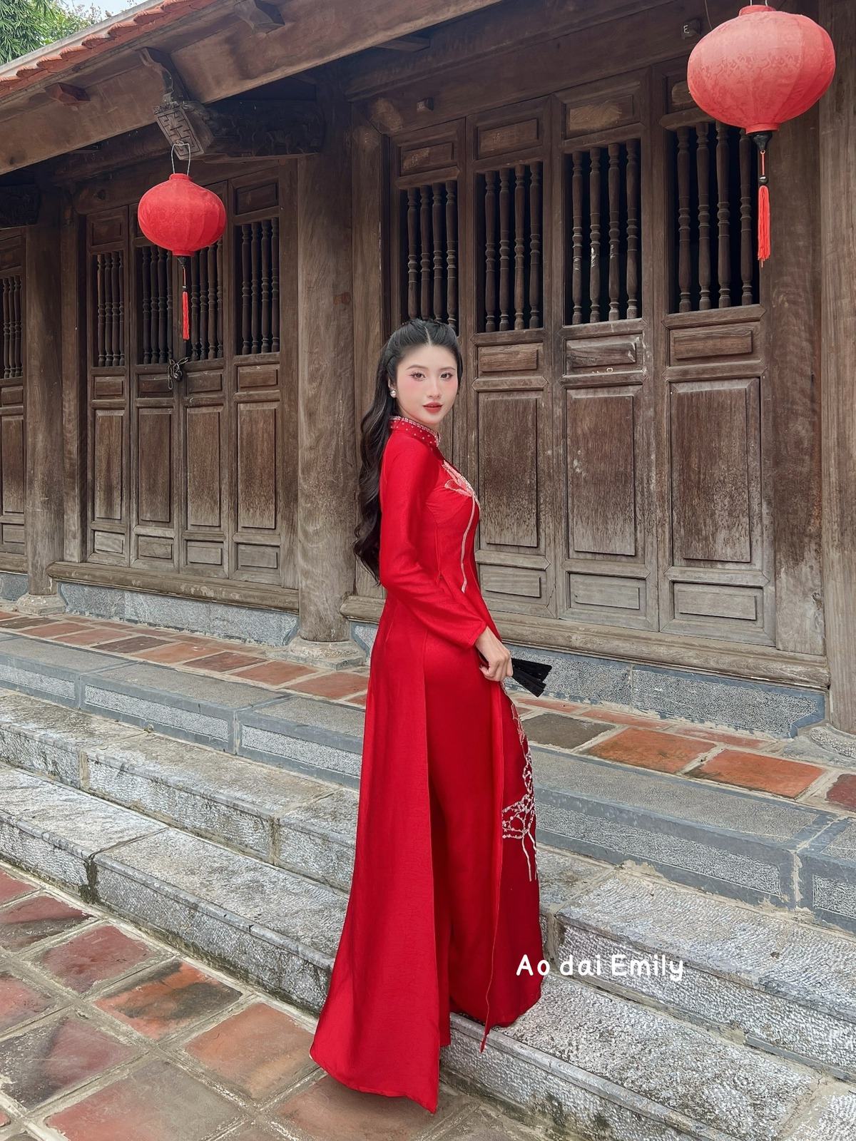 Red ao dai set with embroidery beading design | Larkspur