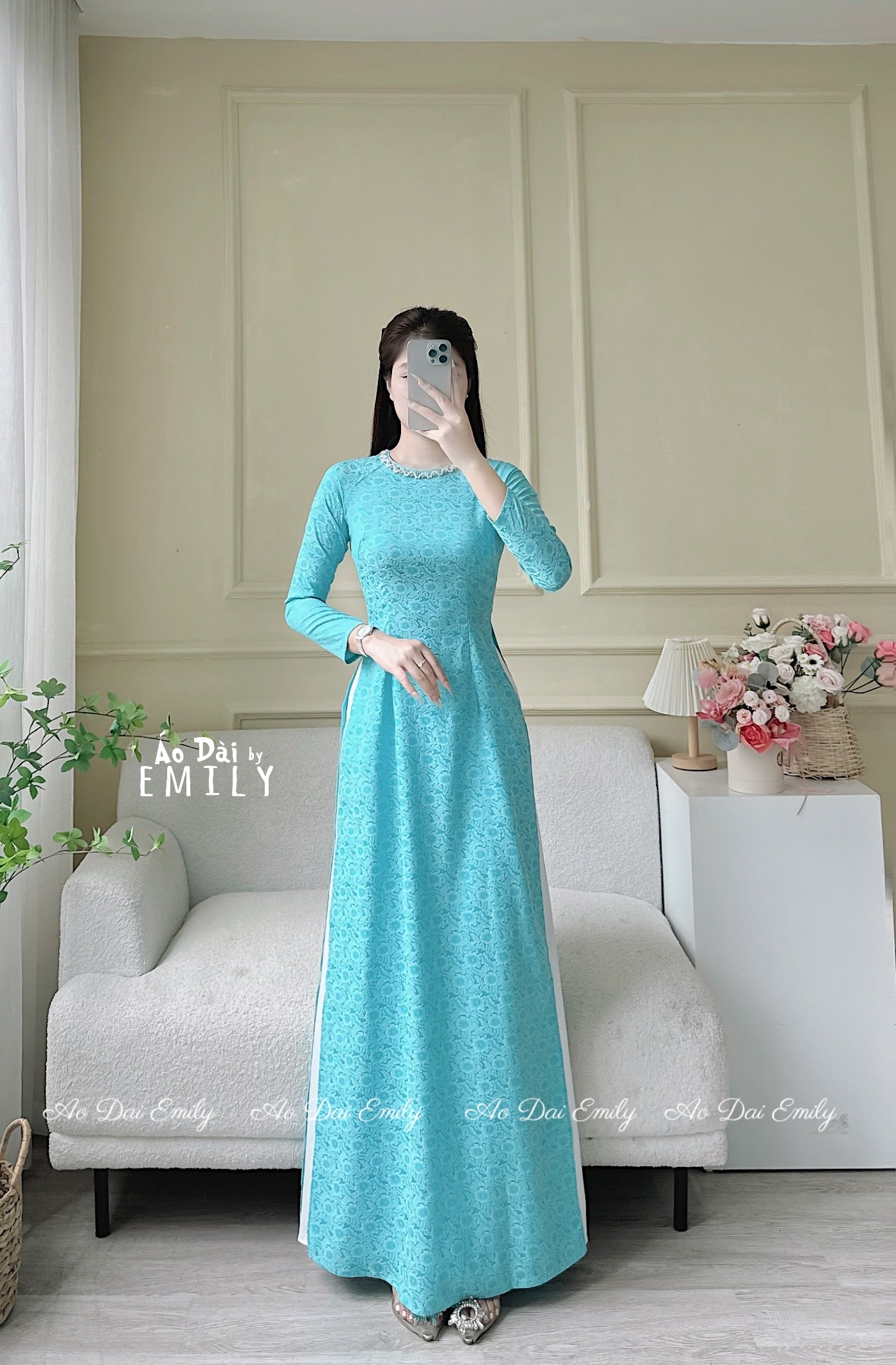 Ao dài gấm hoa Cúc