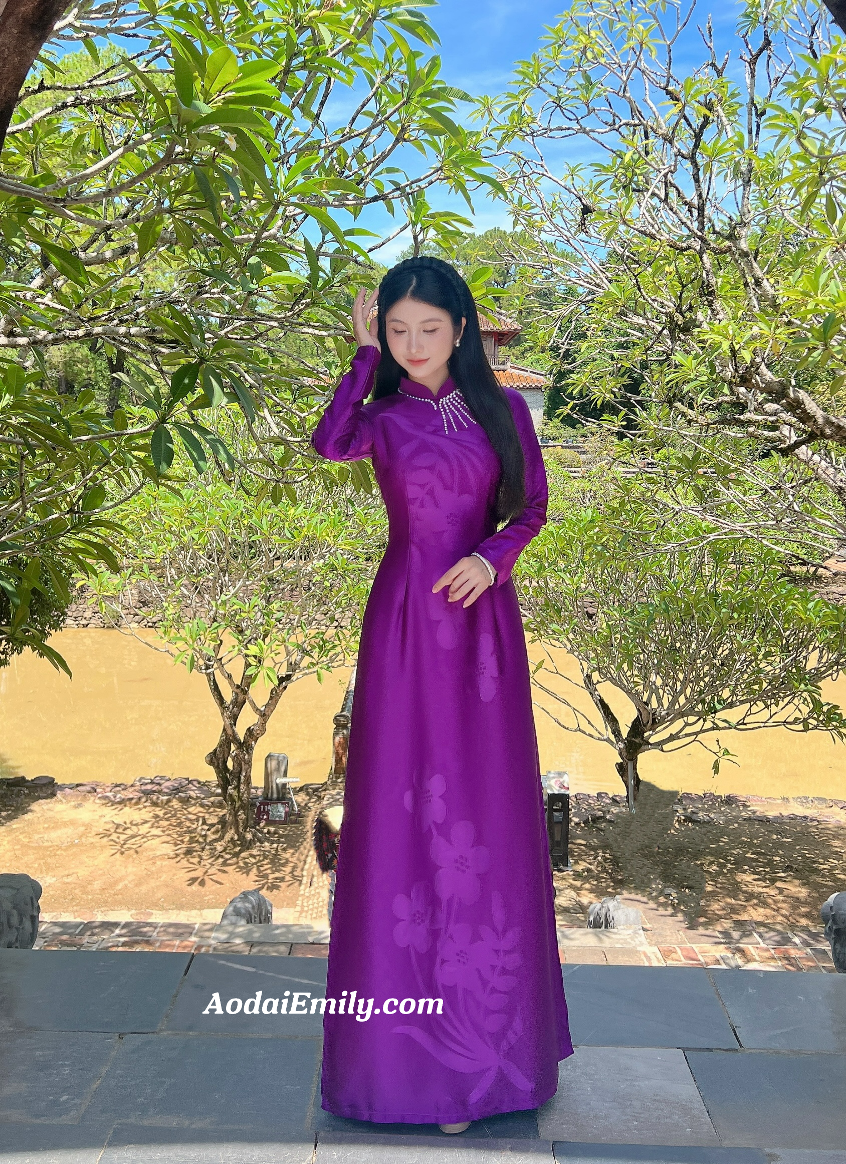 Purple ao dai with designed crystals collar