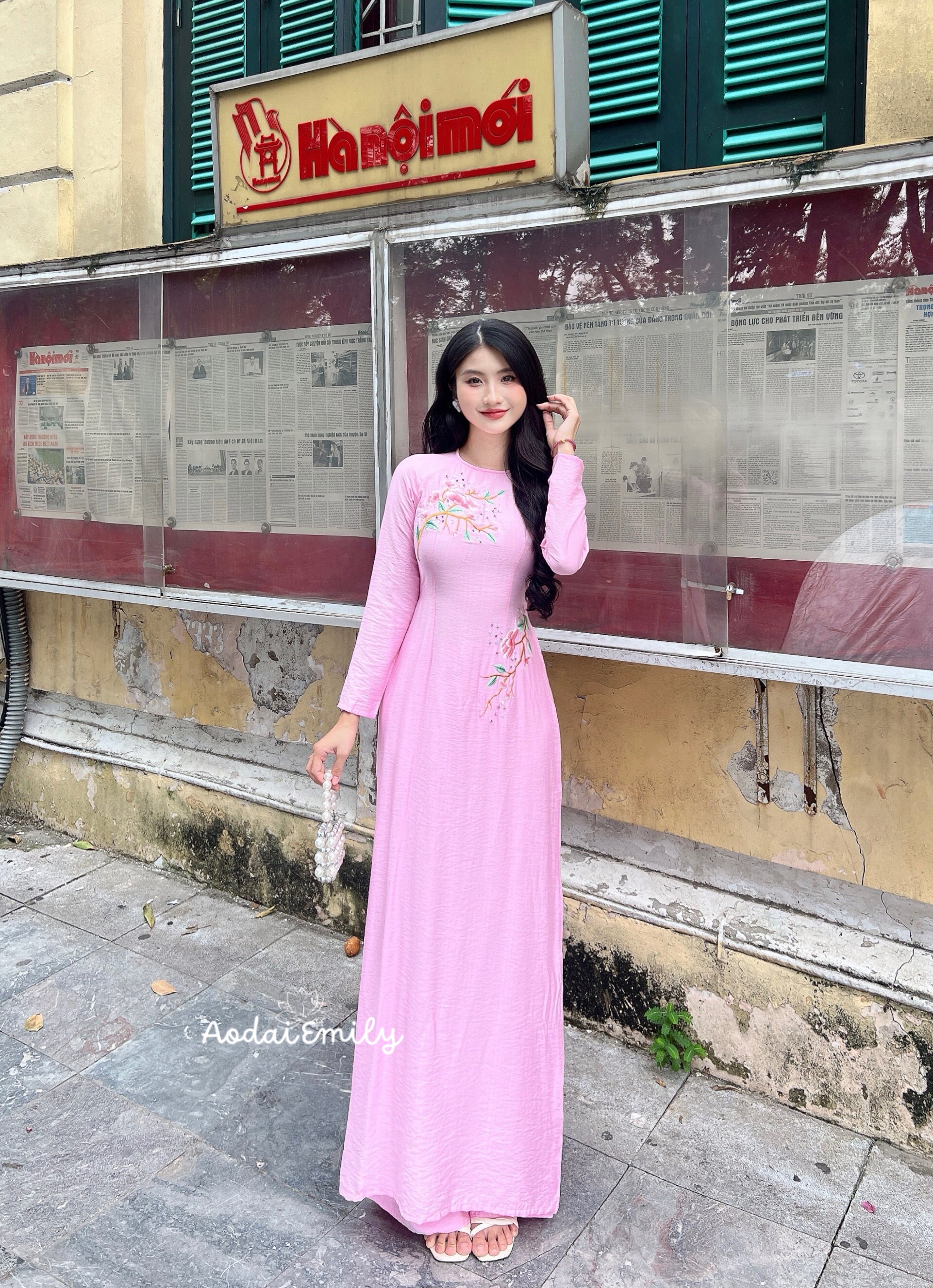 Pink Ao Dai Set with embroidery flowers