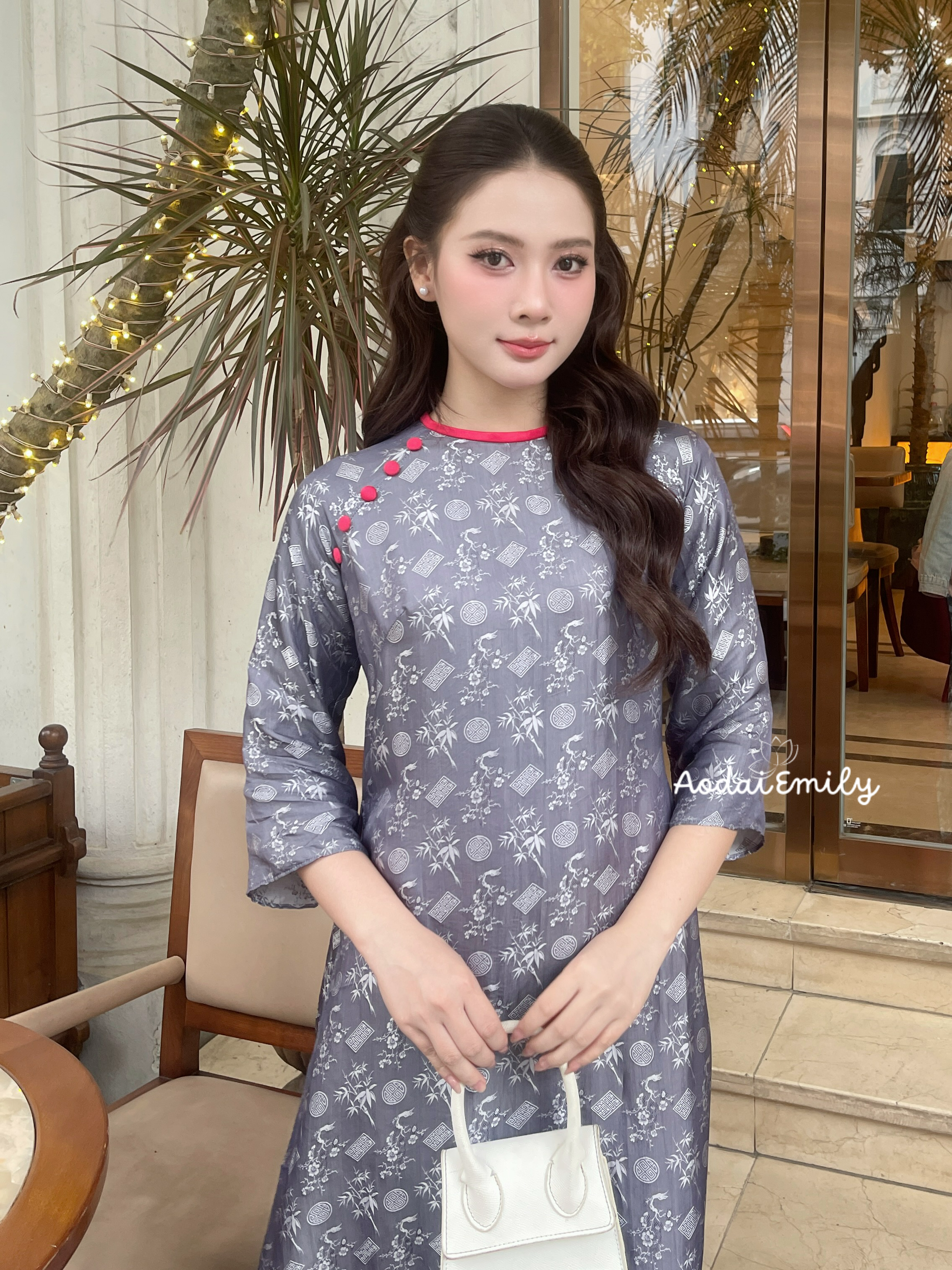 Mulberry silk ao dai with buttons