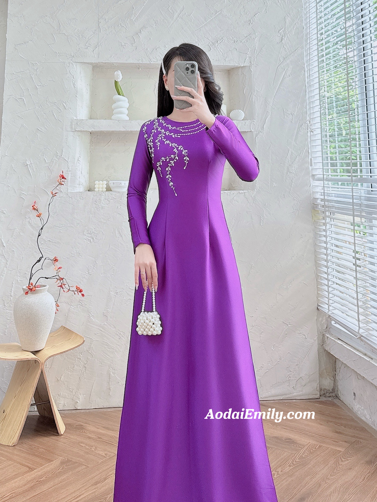 Purple ao dai with hand beading crystals collar