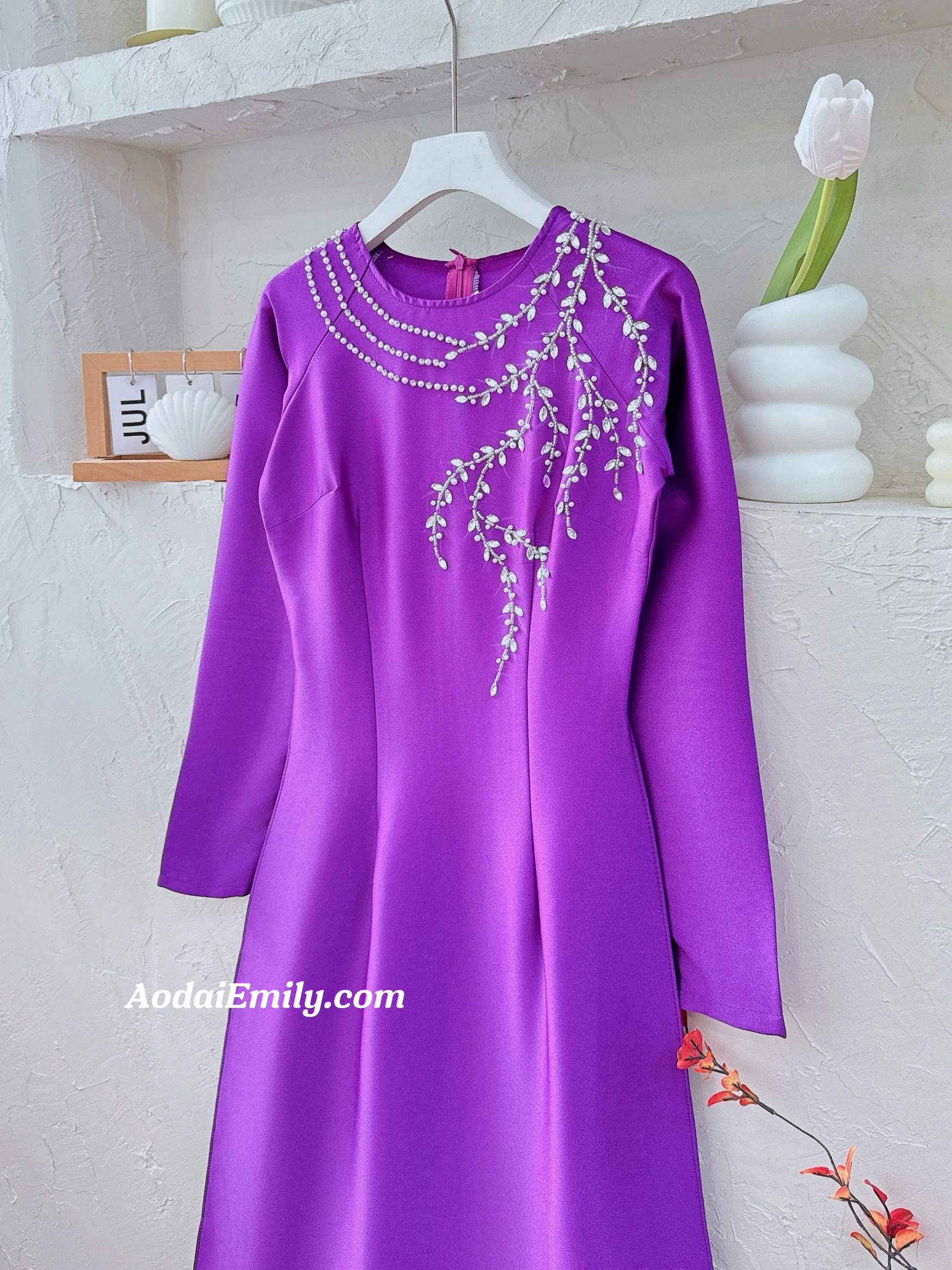 Purple ao dai with hand beading crystals collar