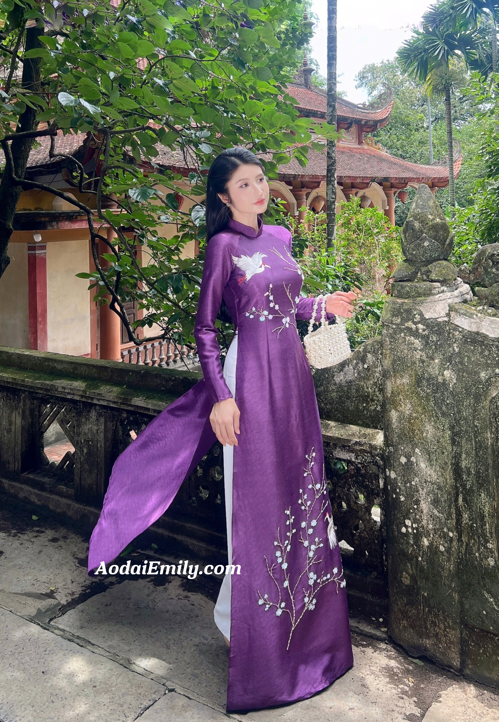 | Purple embroidery with hand beading crystals ao dai