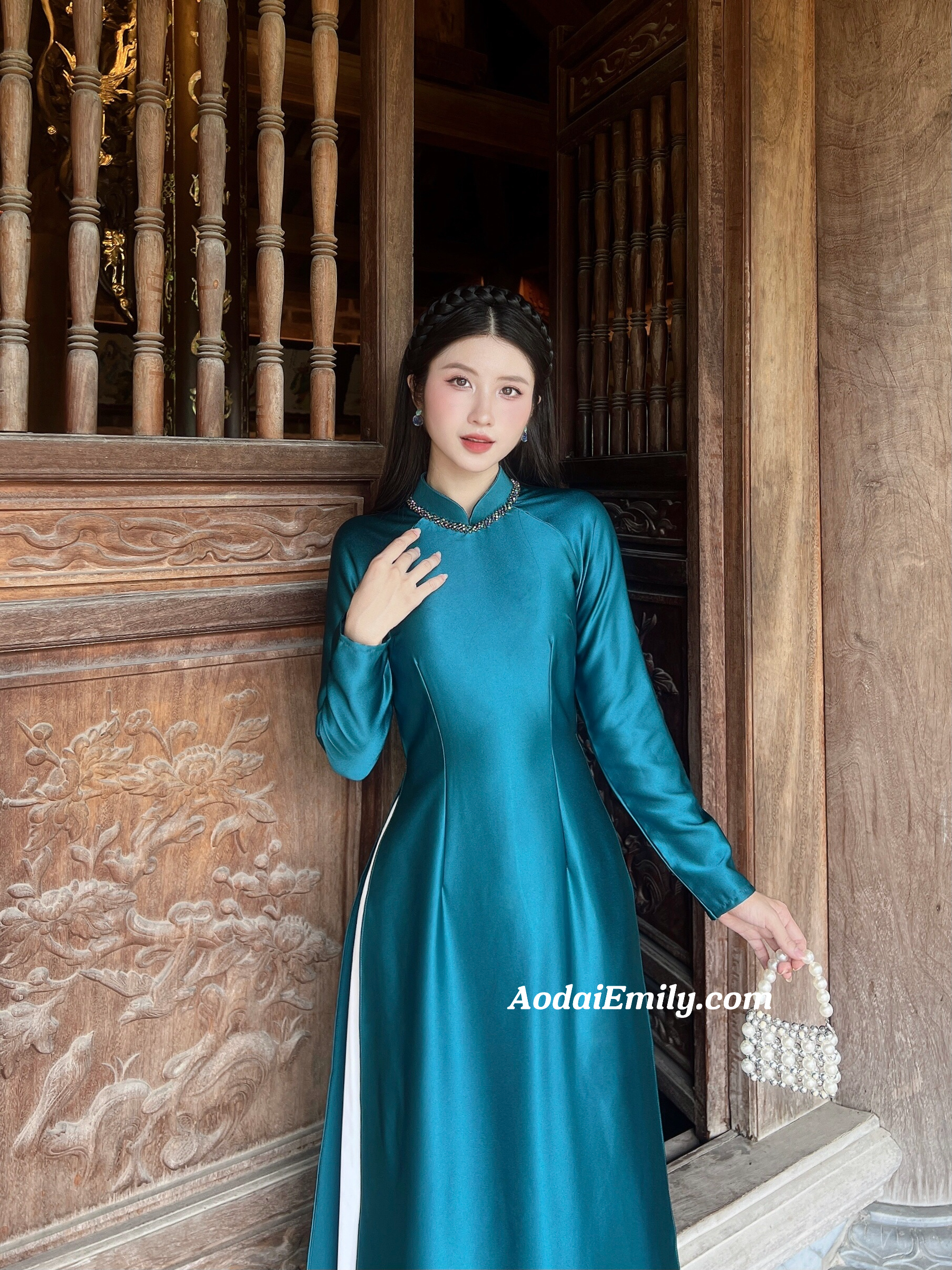 Plain dark blue ao dai with crystals collar