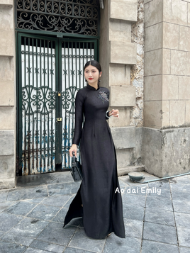 Black Ao dai set with designed crystals| Creeping Mazus
