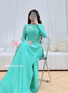 STEVIE Hand beading 3D flowers with crystals