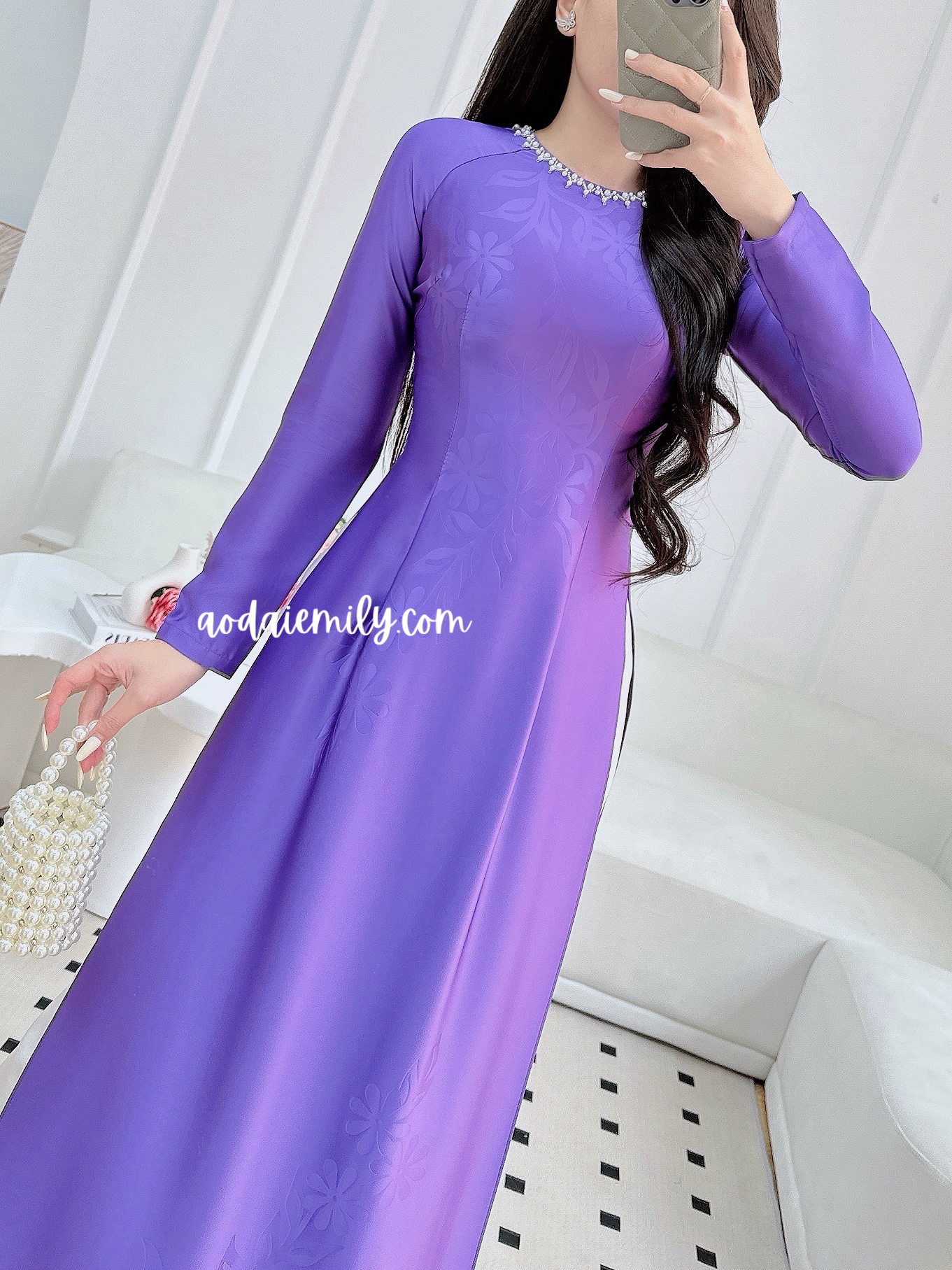 Purple ao dai with simple crystals
