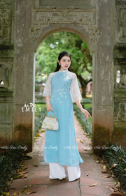 Double layers Modern Baby Blue with pearls and crystals
