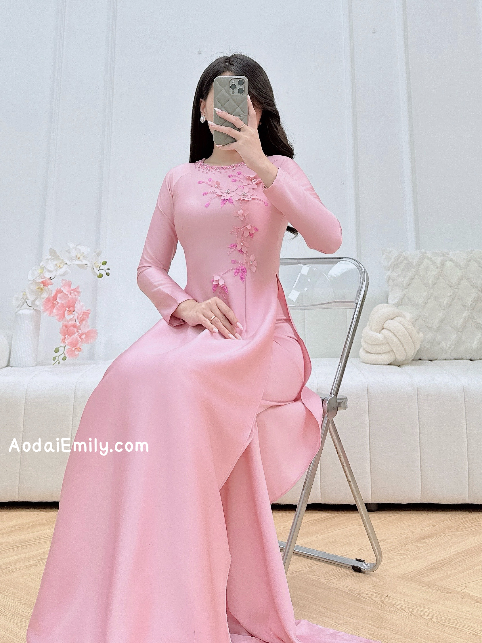 Pink 3D flowers with beading crystals|