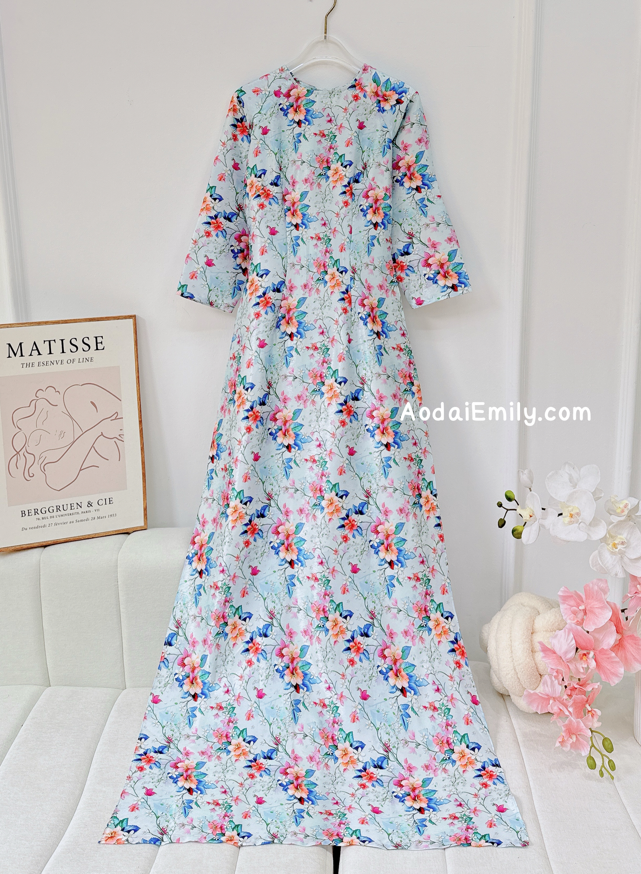 Printed flowers patterns Ao dai