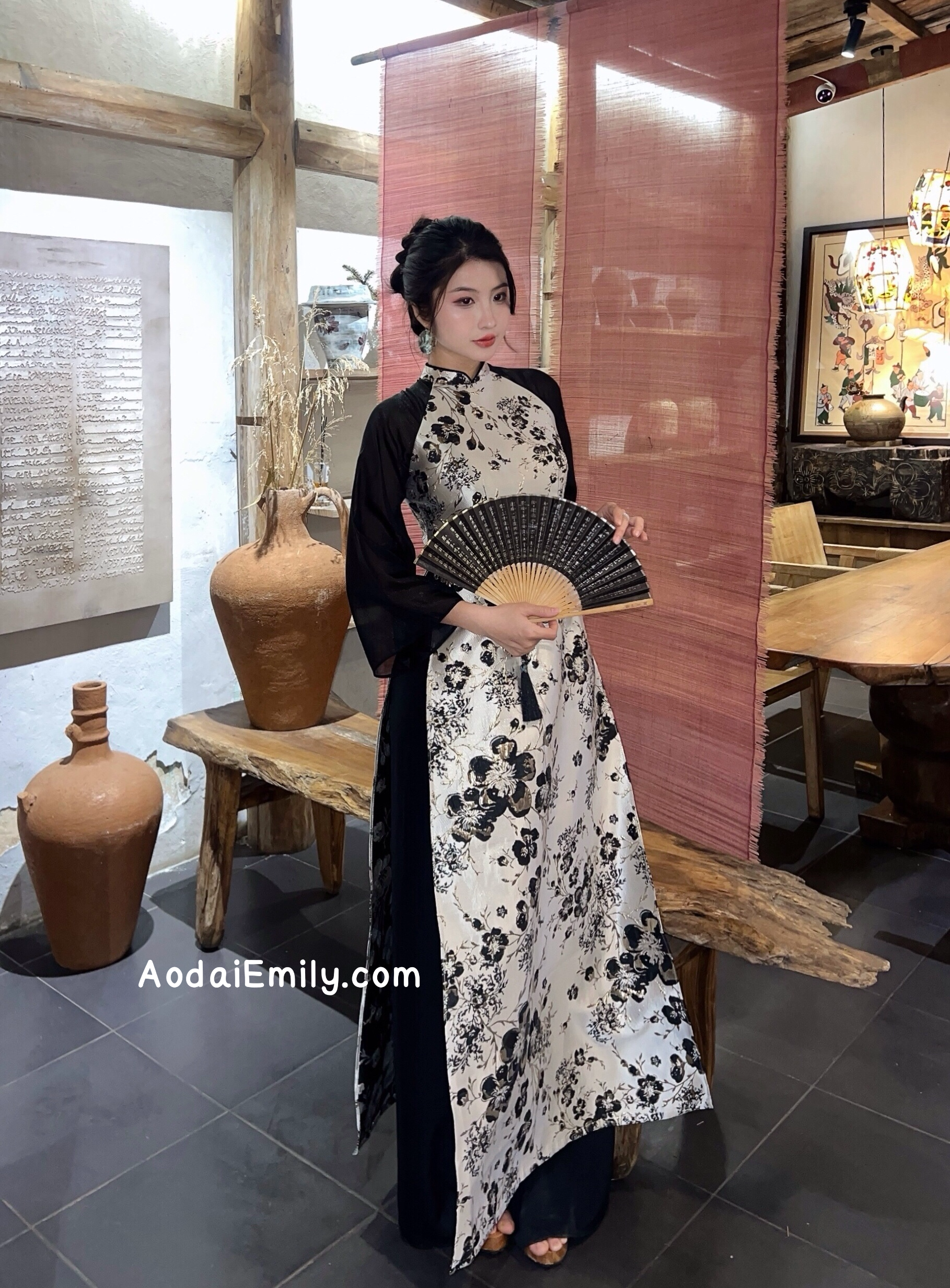 Black/gold Taffeta ao dai set with Cherry Blossom flowers pattern| |MDBK001