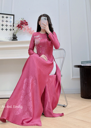 Ao dài with beading designs| Broom