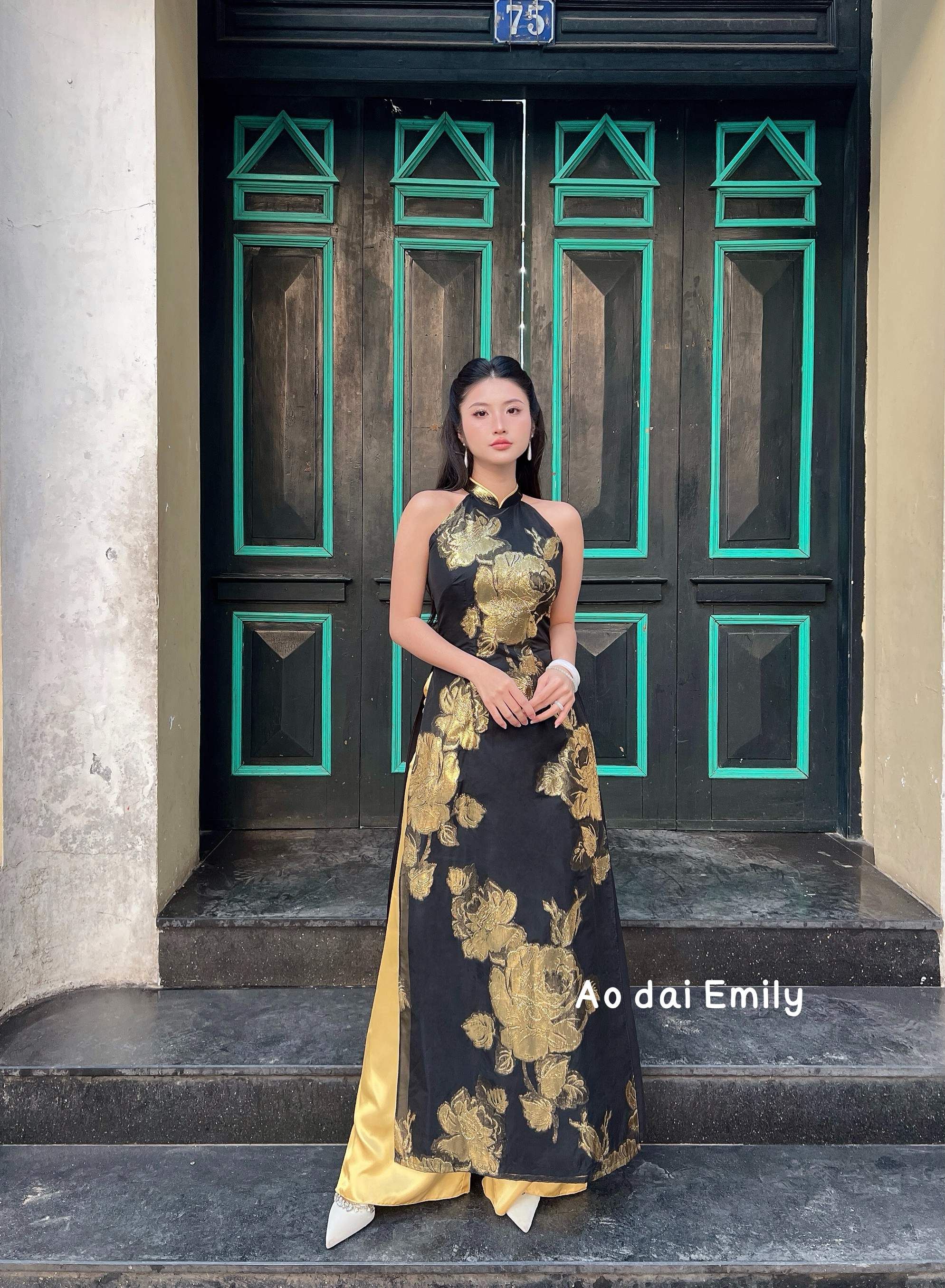 Black/ Gold sleeveless modern ao dai with roses pattern| Gladiolus