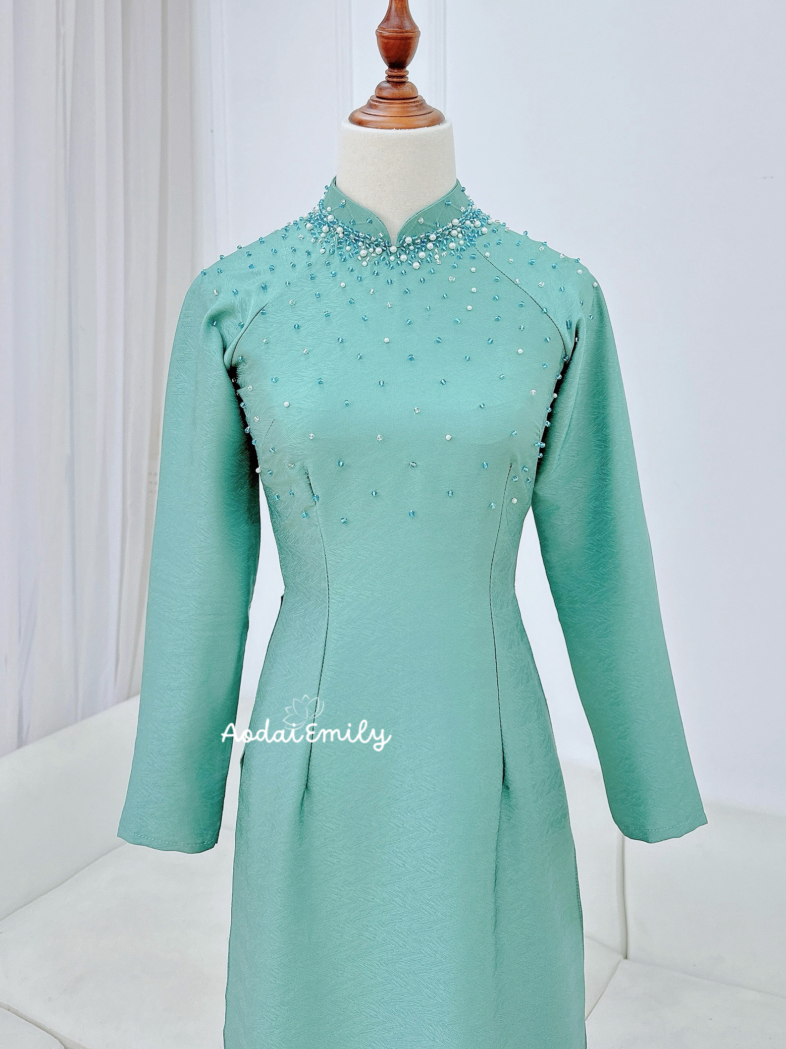Ao dai with crystals collar
