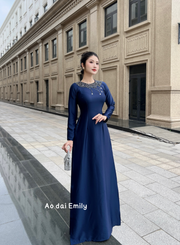 ZINNIA Ao dai set with designed crystals collar
