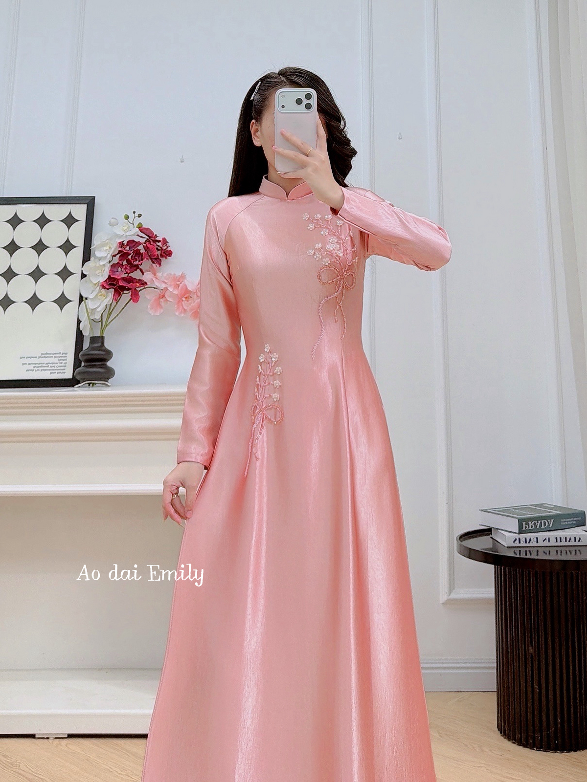 Traditional ao dai with flowers beading design| Ljubeca
