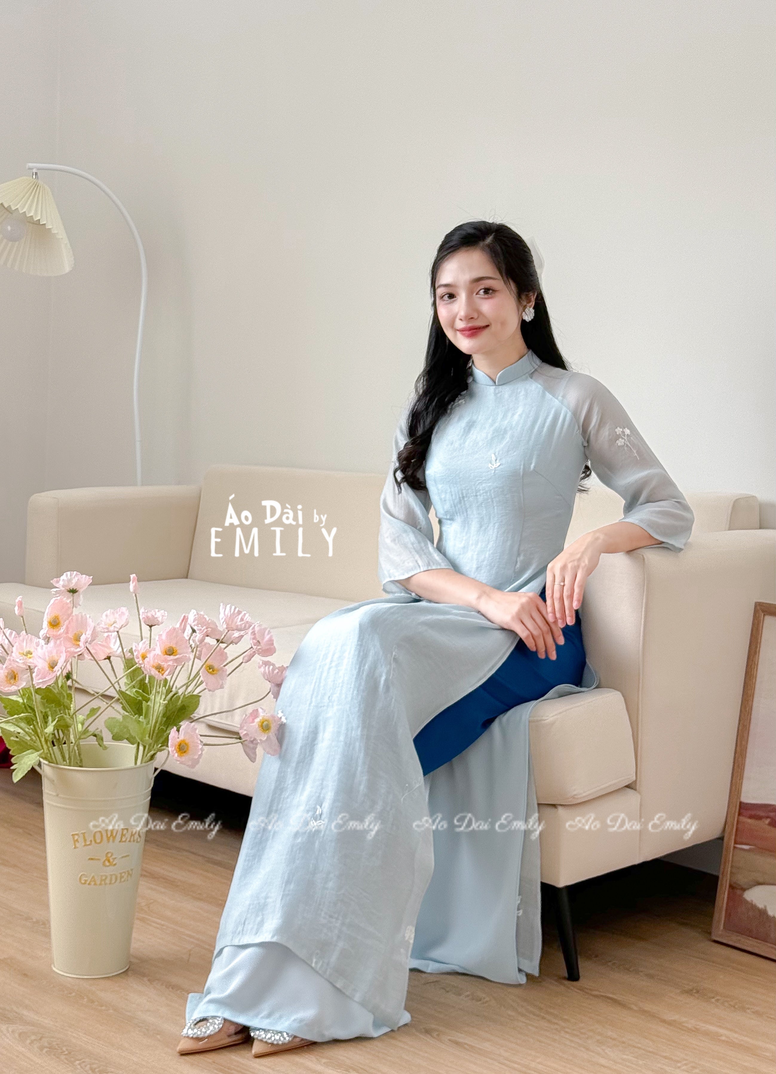 Baby Blue modern ao dai set with embroidery flowers