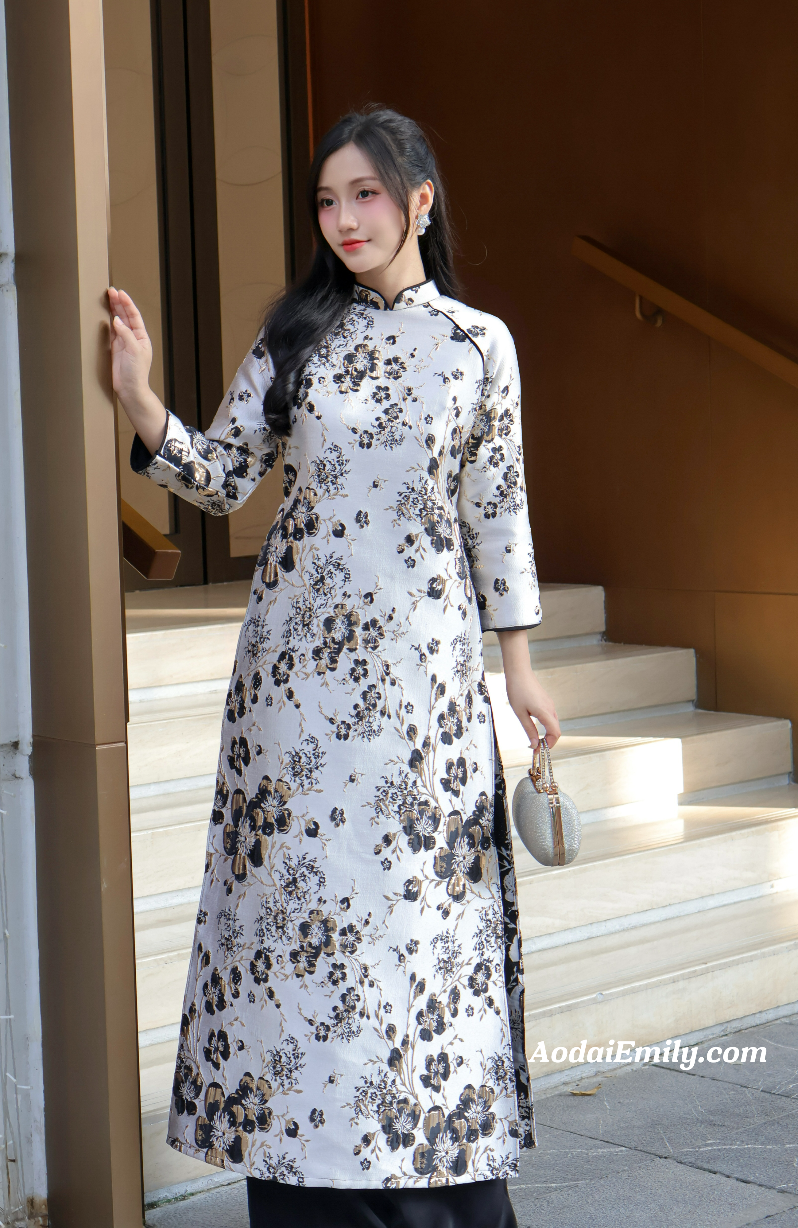 Black/gold Taffeta ao dai set with Cherry Blossom flowers pattern