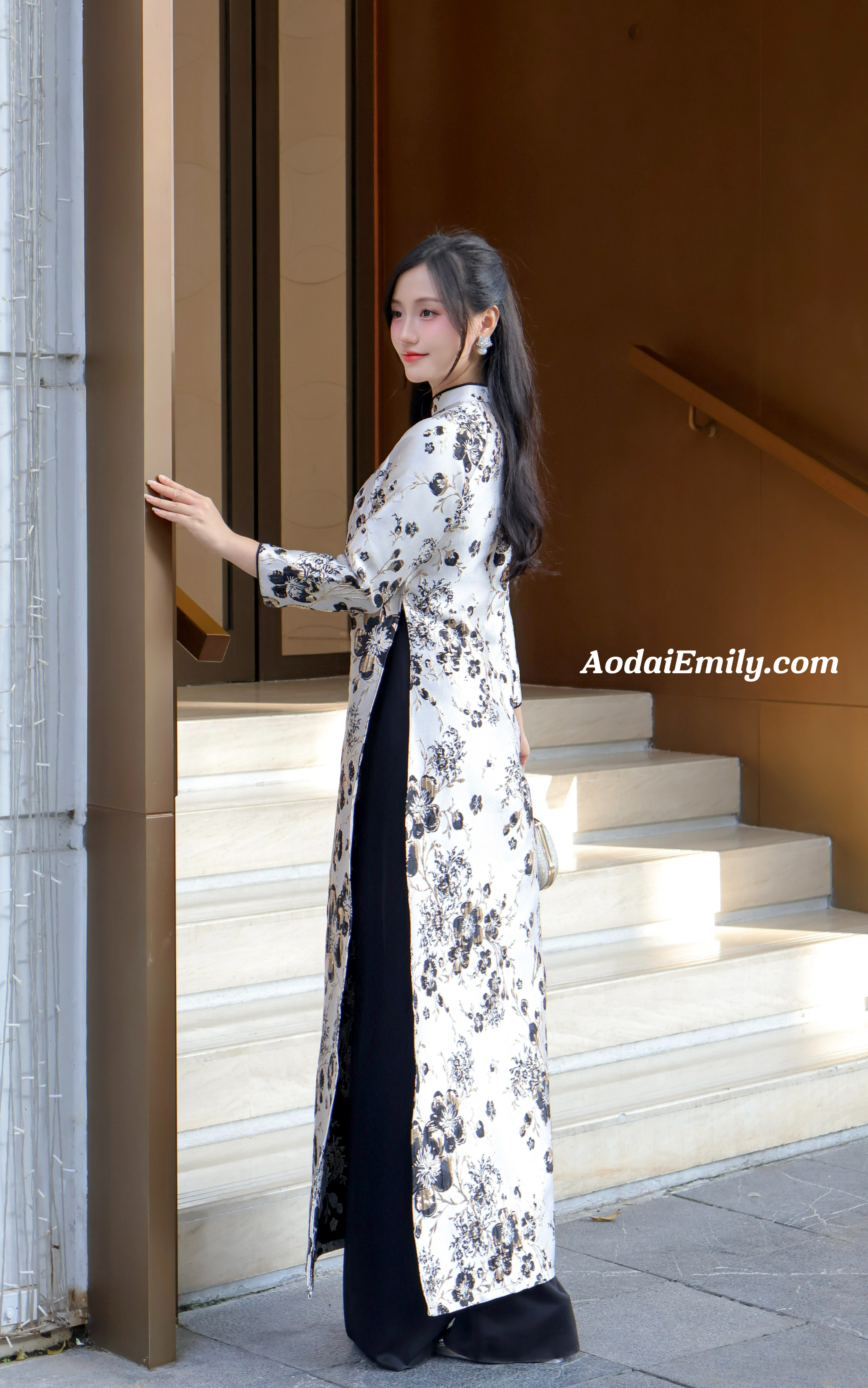 Black/gold Taffeta ao dai set with Cherry Blossom flowers pattern