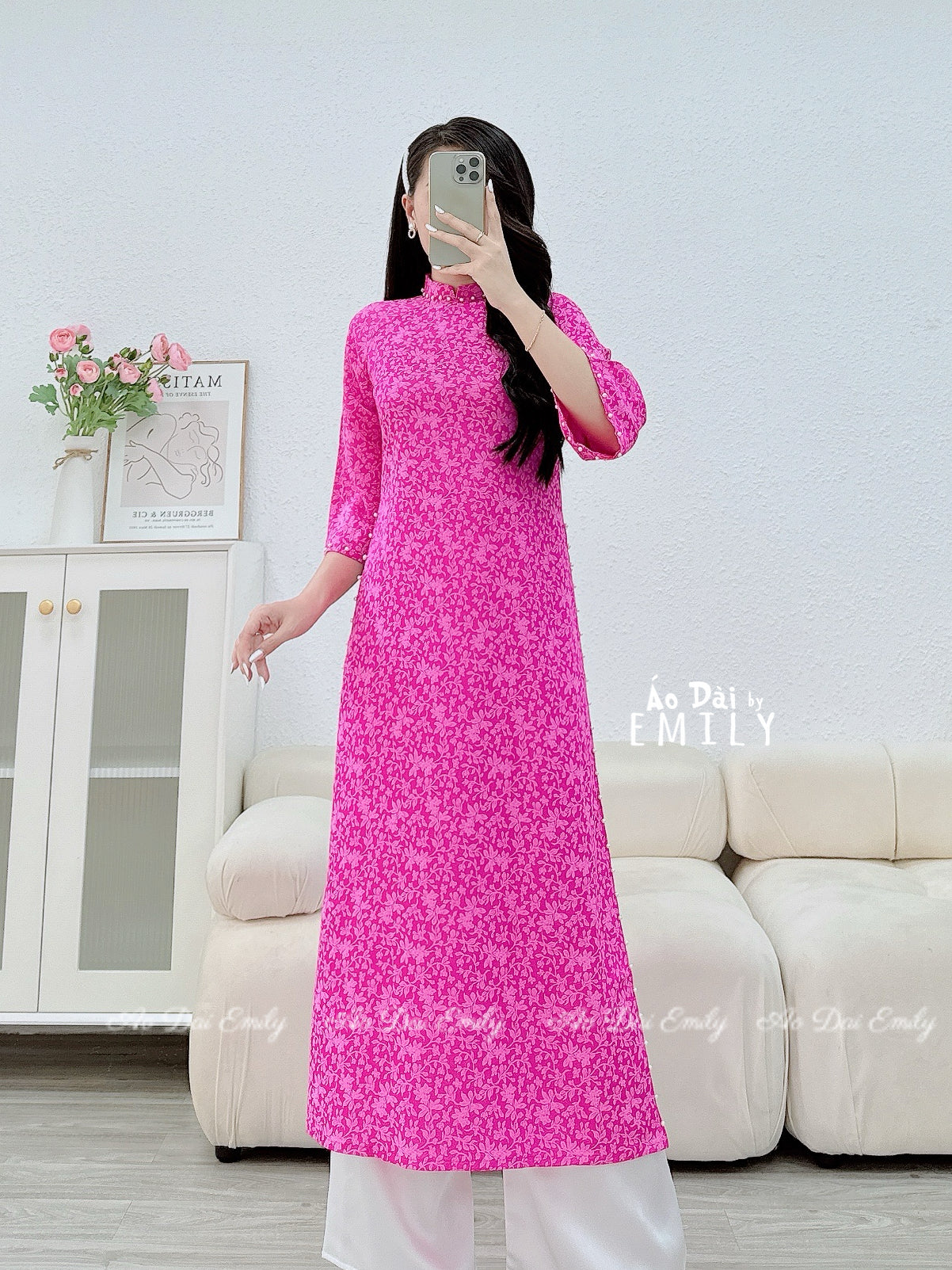 Loosing style Hot Pink modern ao dai with pearls