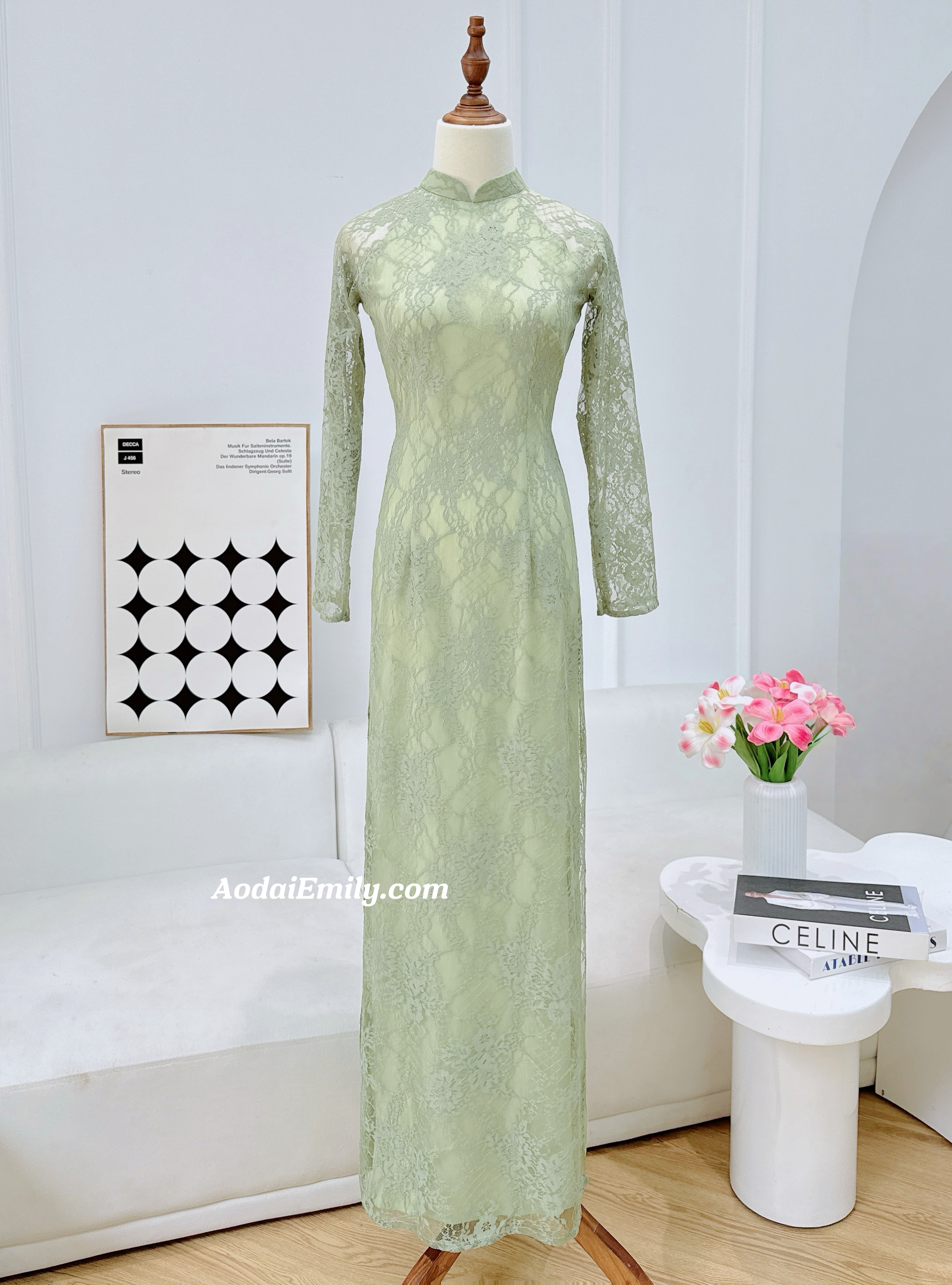 Traditional Lace áo dài| | Alia