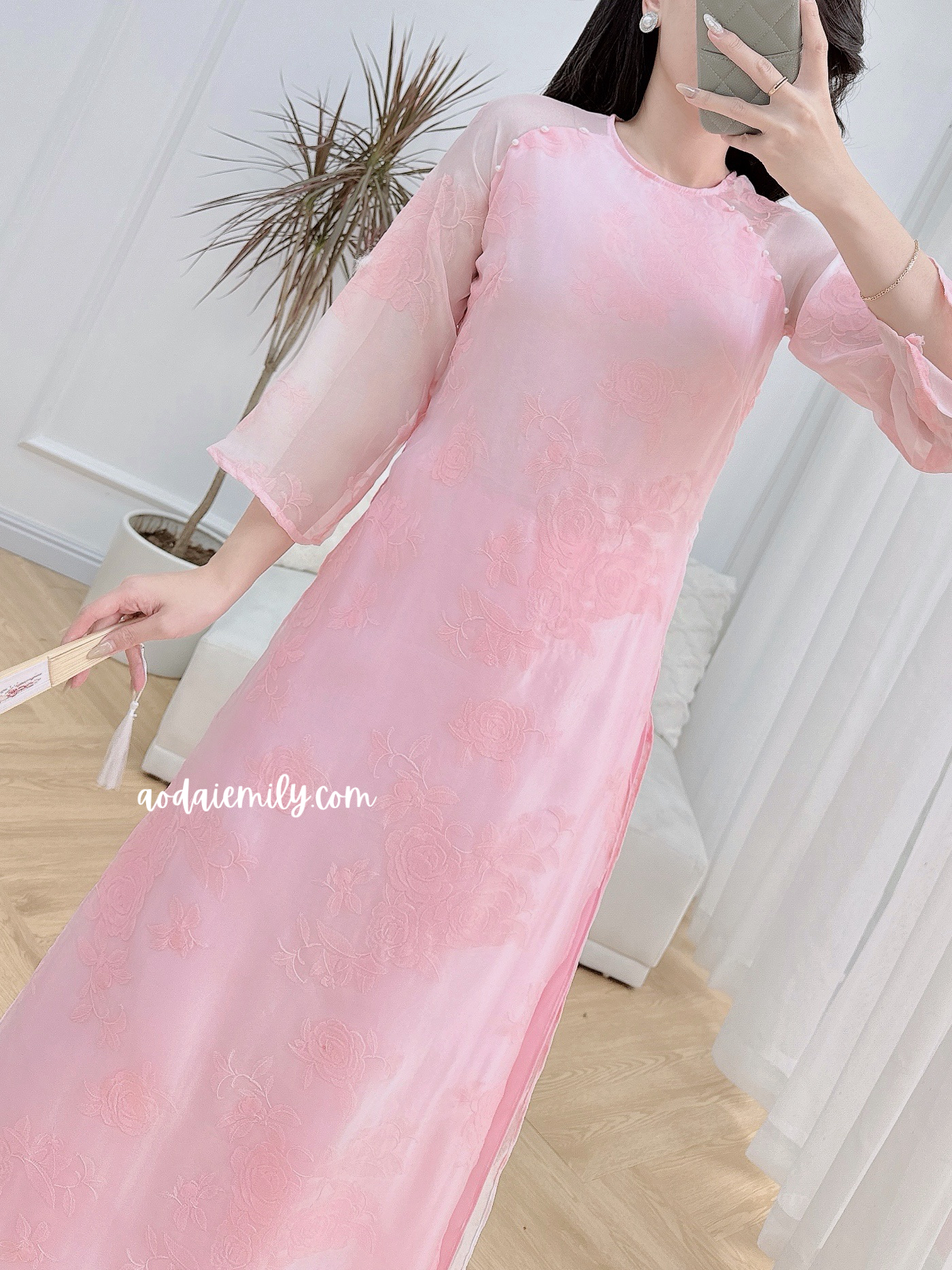 Pink rose flowers pattern Modern Ao dai