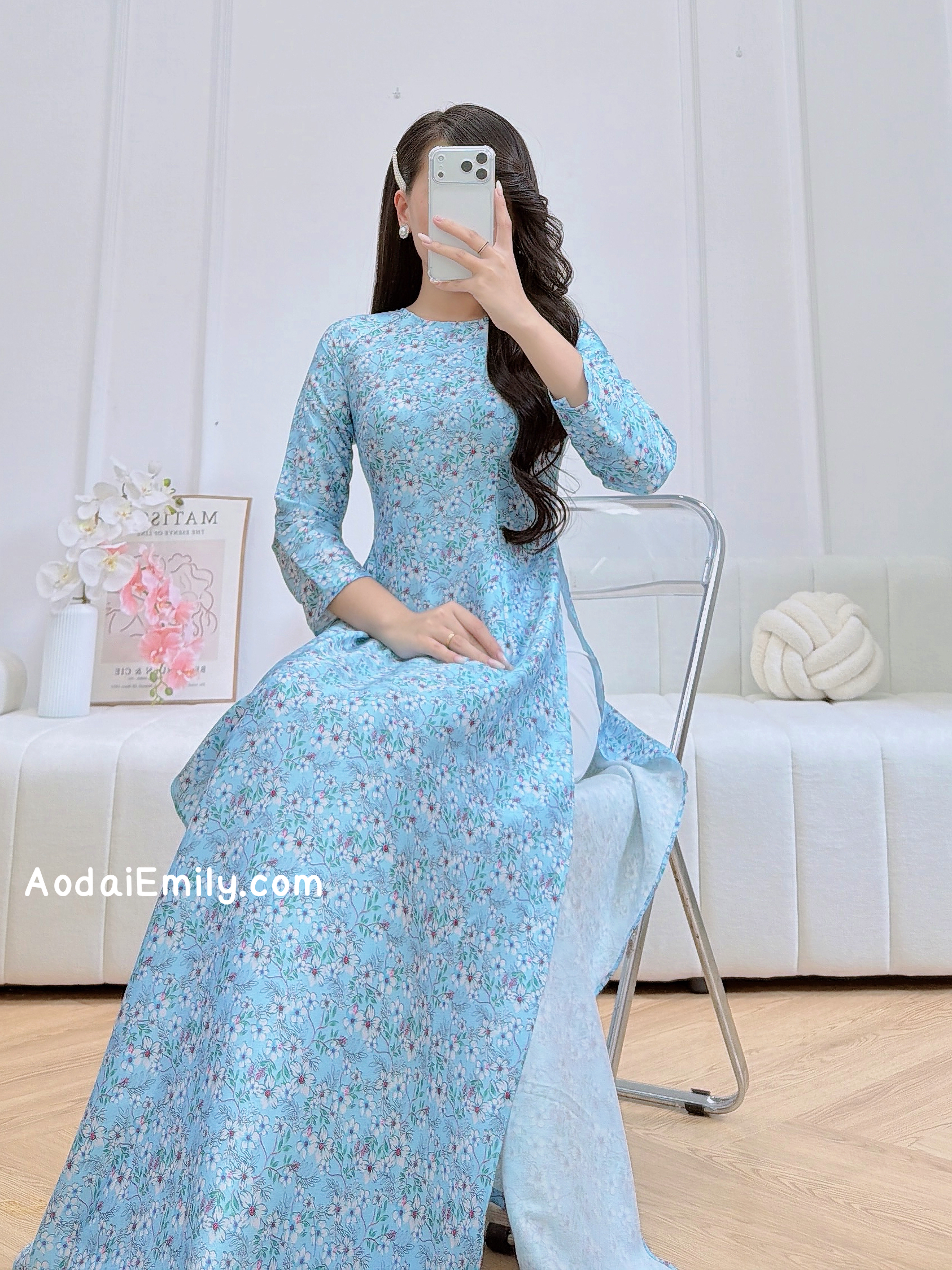 Printed flowers patterns Ao dai
