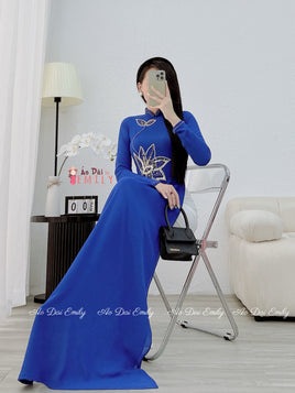 ASHLYN Blue hand beading lotus with crystals