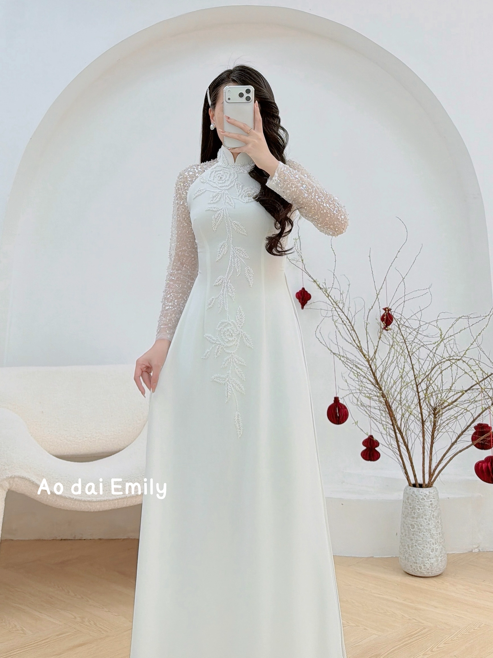AMARANTH White Ao Dai with pearls crystal and lace