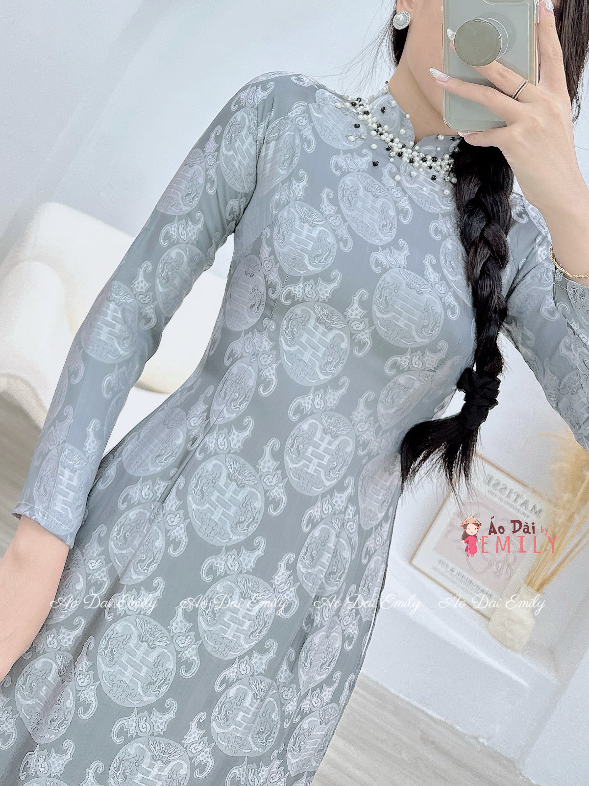 Ao dài gấm Thọ with designed crystals