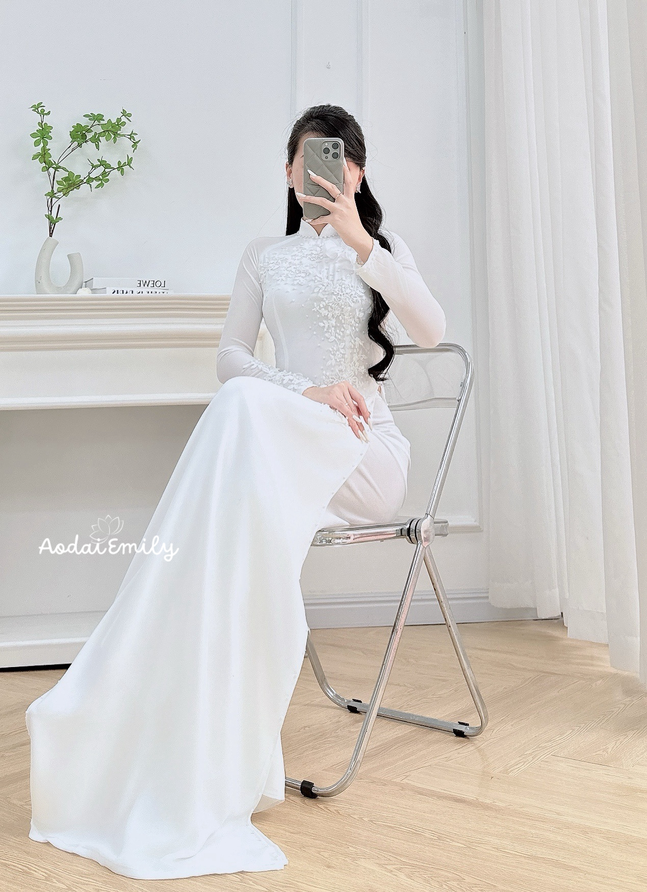 Ao dai with designed crystals, pearls and 3D flowers